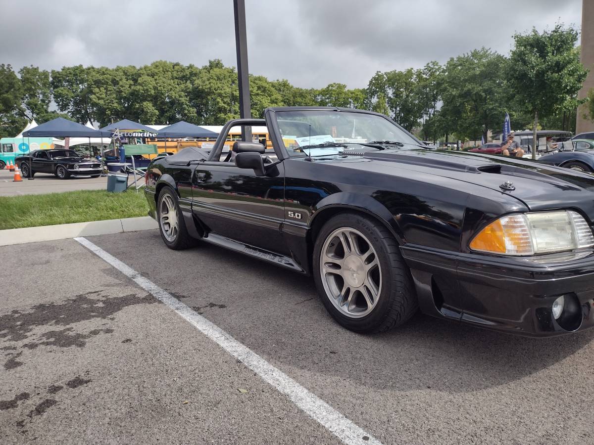 Ford-Mustang-gt-convertible-1992