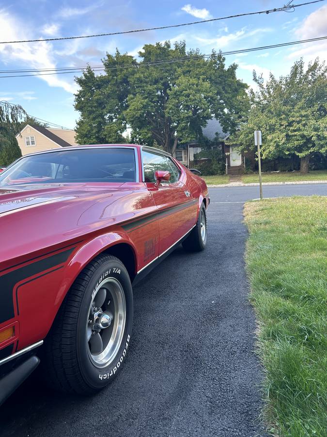 Ford-Mustang-mach1-1972-3