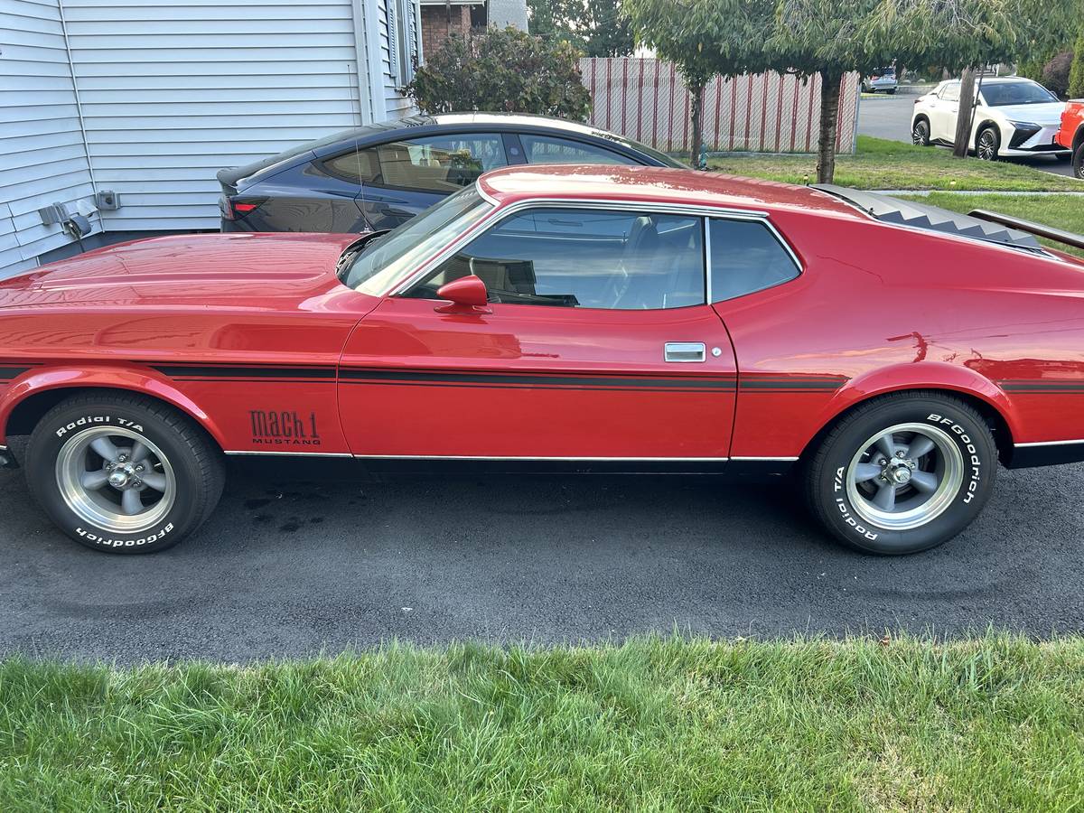 Ford-Mustang-mach1-1972-6