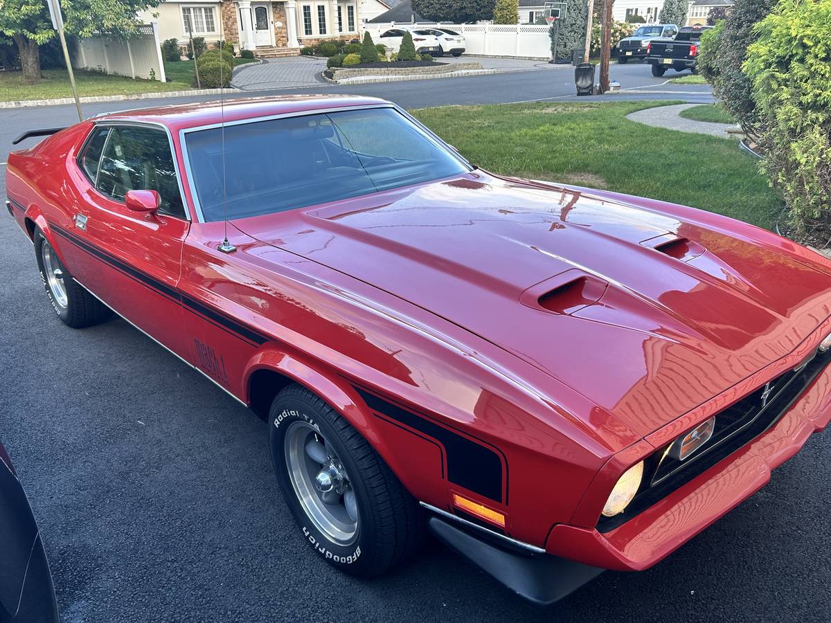 Ford-Mustang-mach1-1972