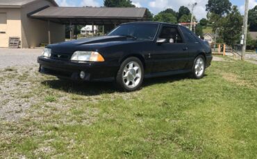 Ford-Mustang-svt-cobra-1993-10