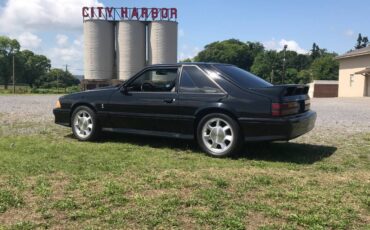 Ford-Mustang-svt-cobra-1993-12