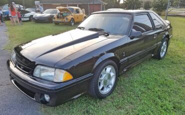 Ford-Mustang-svt-cobra-1993-7