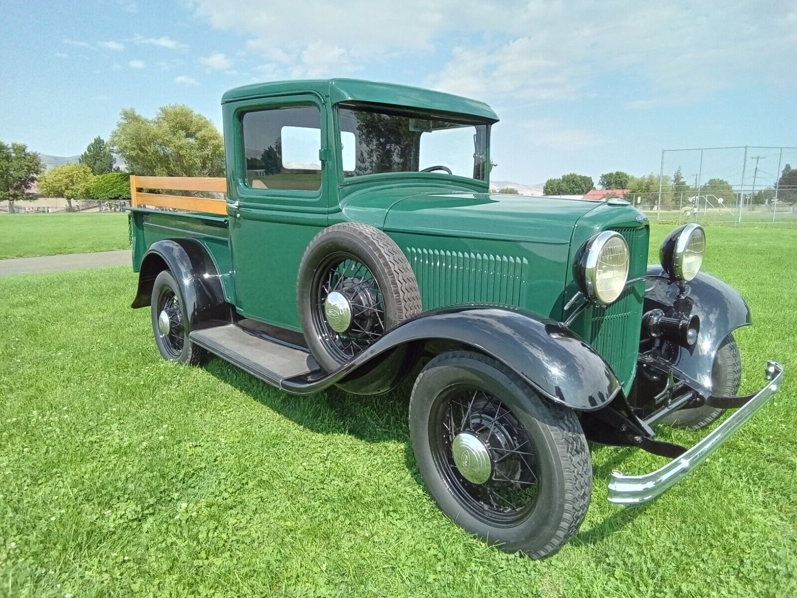 Ford-Other-Pickups-1932-27