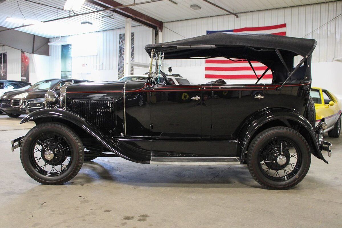 Ford-Phaeton-Cabriolet-1930-10