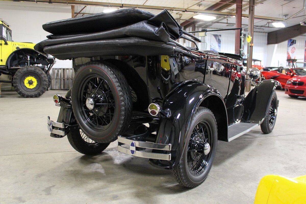 Ford-Phaeton-Cabriolet-1930-4