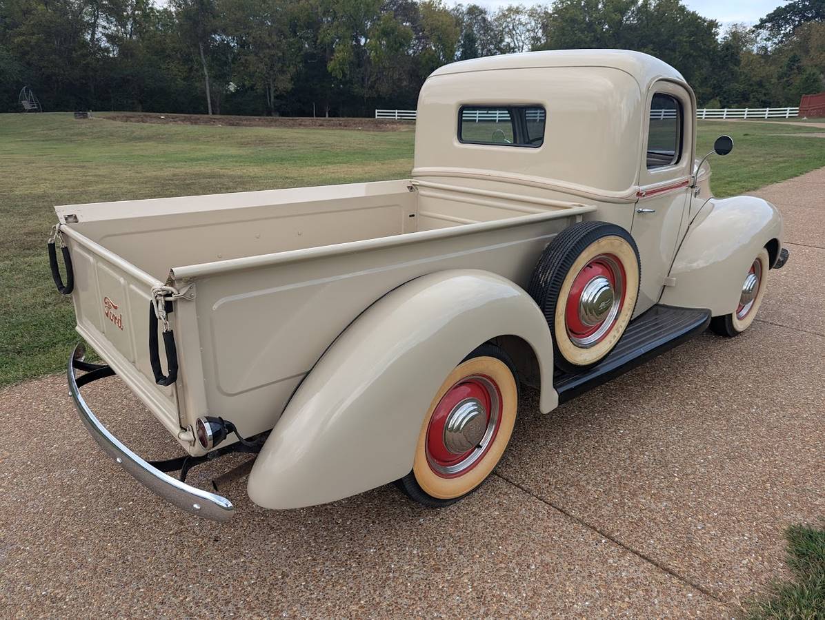 Ford-Pickup-1941-10