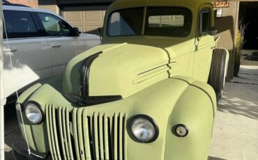 Ford-Pickup-1947-1