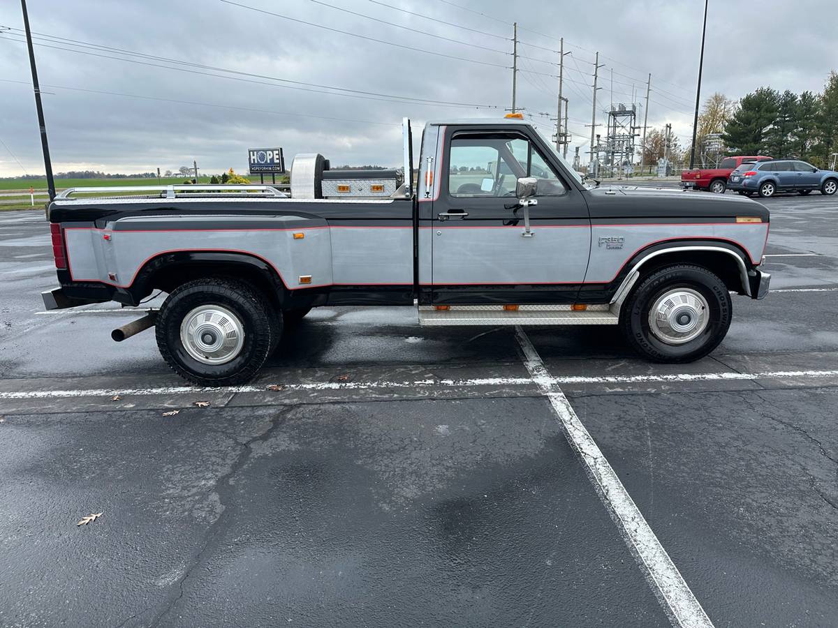 Ford-Pickup-diesel-1984-5