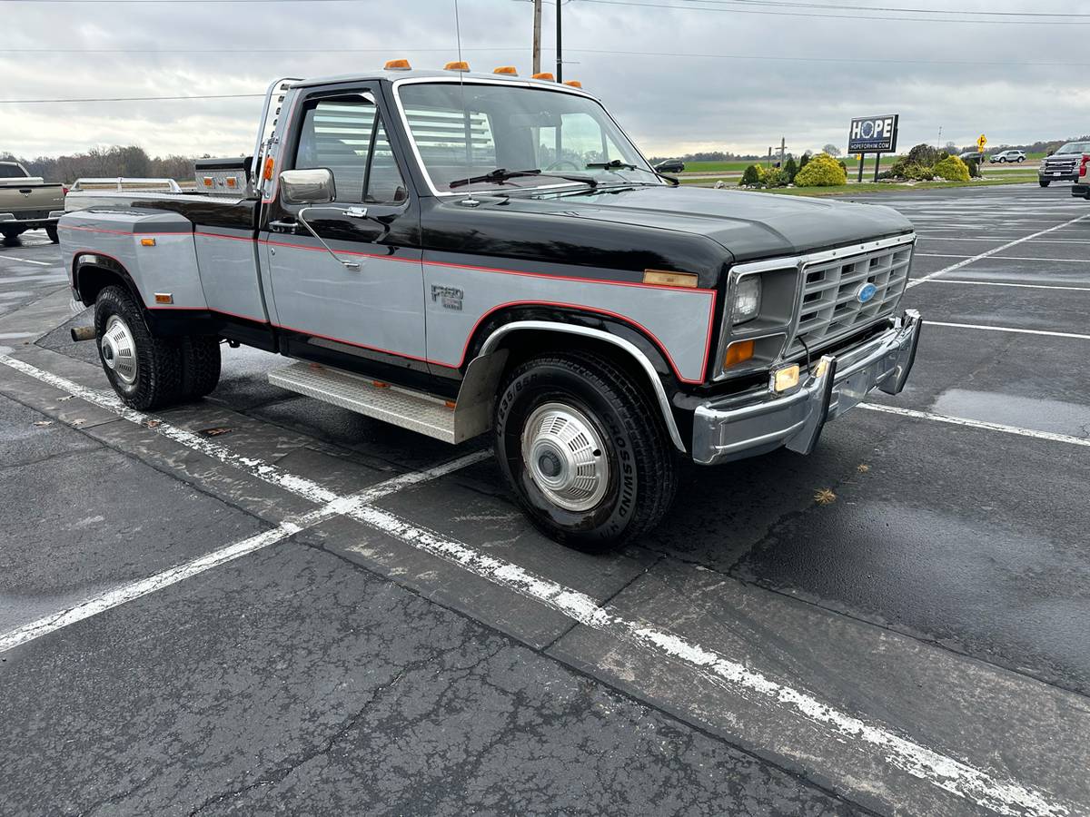 Ford-Pickup-diesel-1984-6