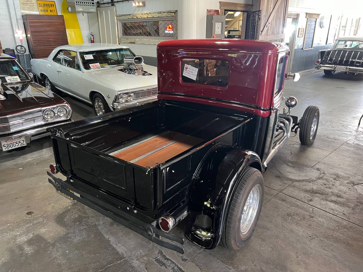 Ford-Pickup-truck-1932-8