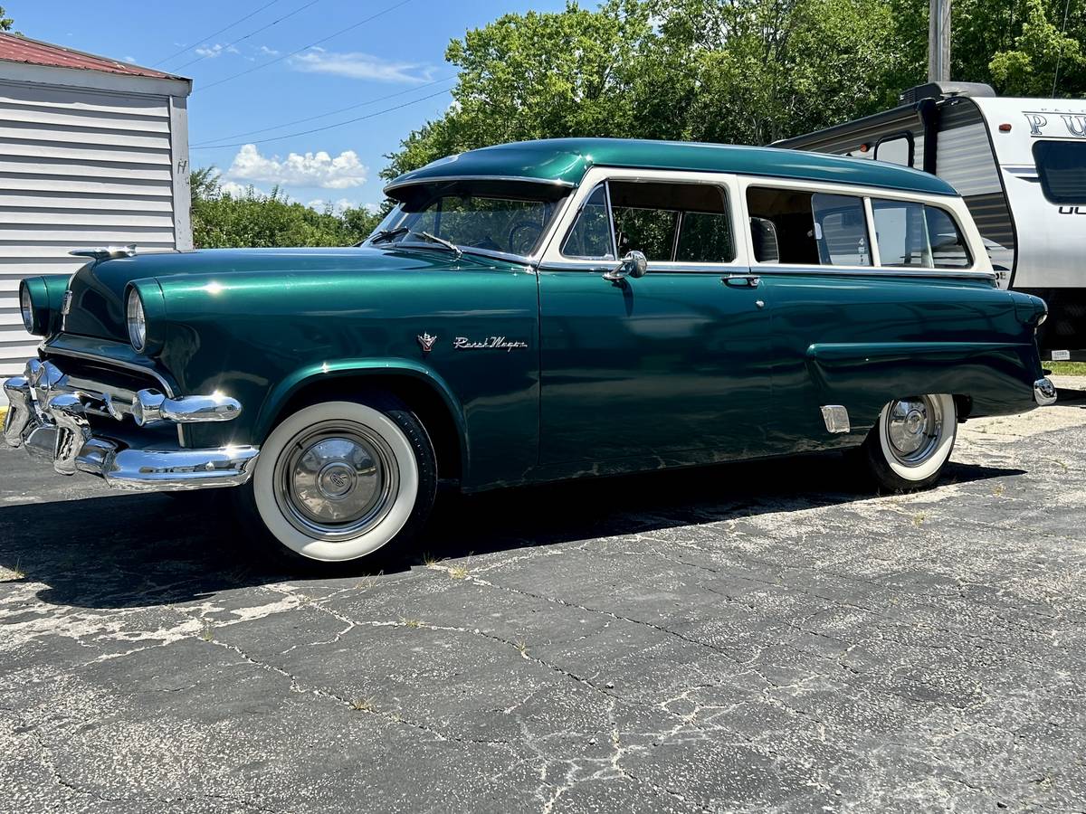 Ford-Ranch-wagon-1954-13