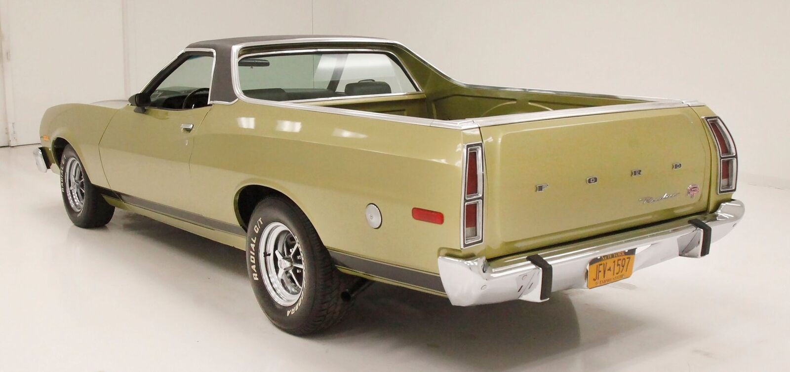 Ford-Ranchero-1973-2