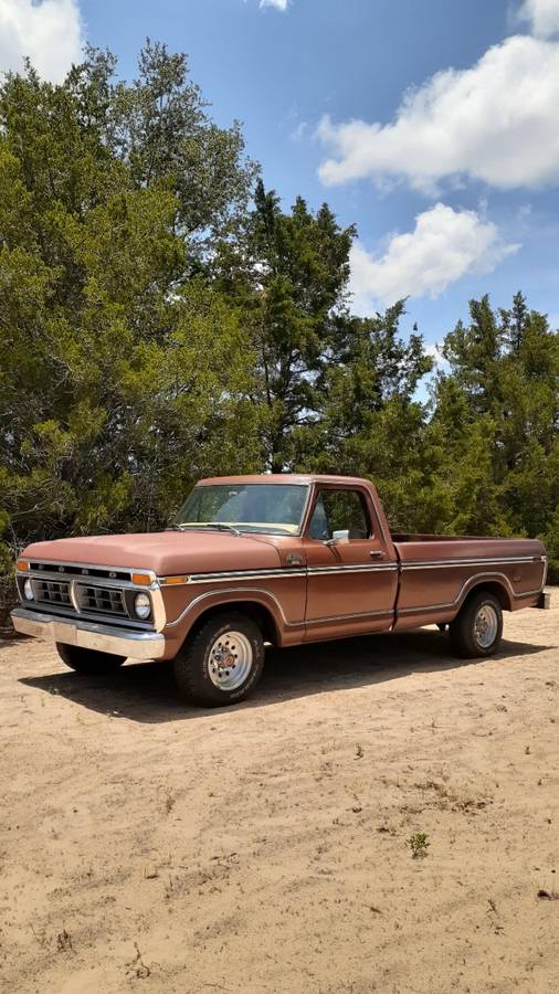 Ford-Ranger-xlt-1977-16