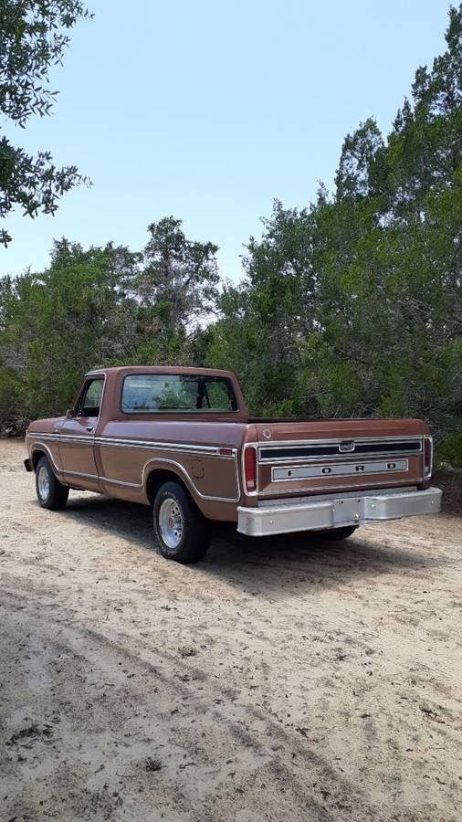 Ford-Ranger-xlt-1977-8