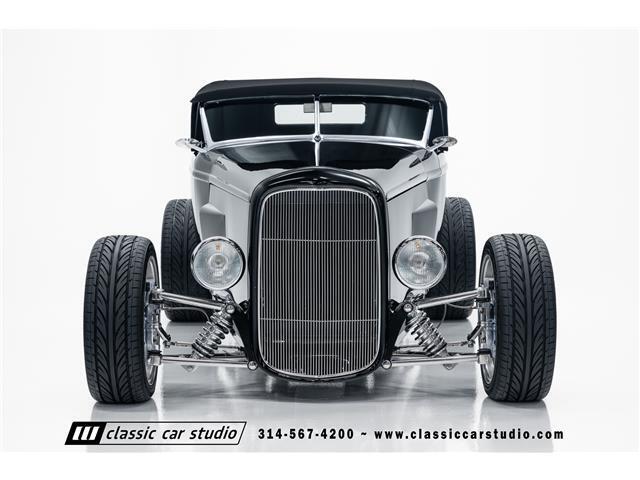 Ford-Roadster-1932-2