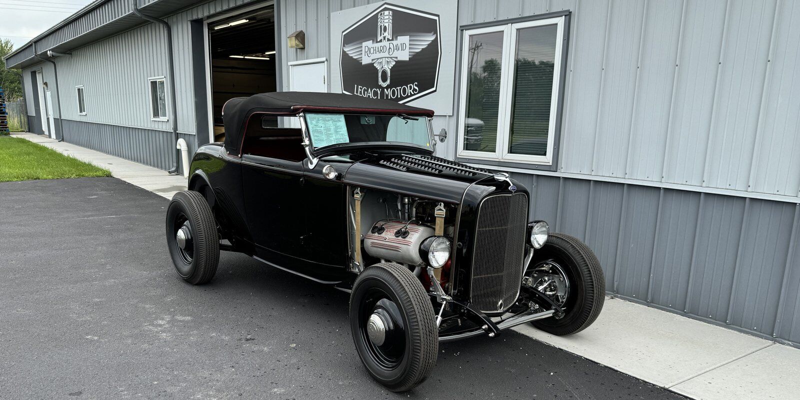 Ford-Roadster-1932-2