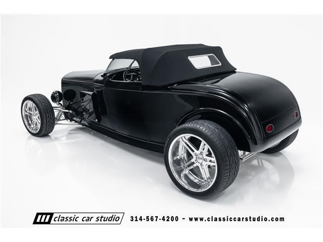 Ford-Roadster-1932-24