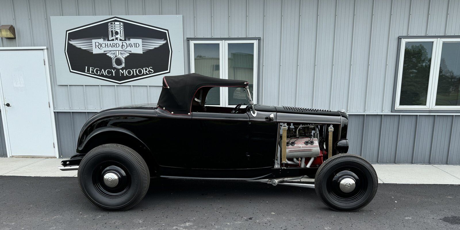 Ford-Roadster-1932-3