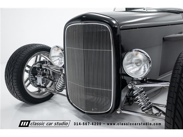 Ford-Roadster-1932-5