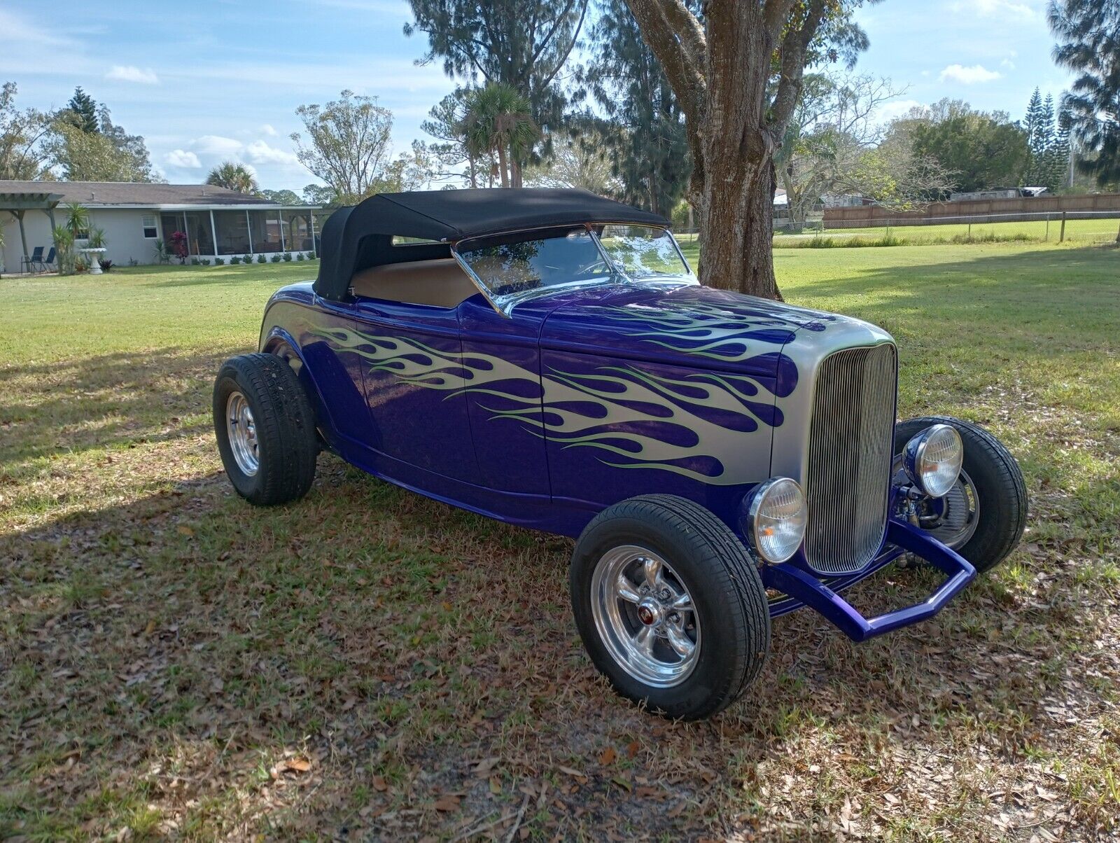 Ford-Roadster-Berline-1932-6