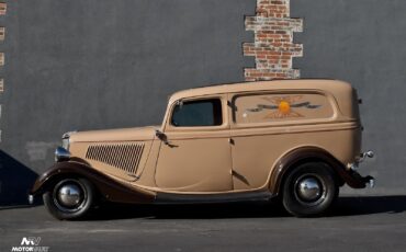 Ford-Sedan-Delivery-1934-33