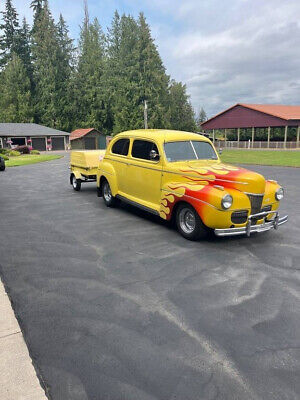 Ford-Sedan-Super-Deluxe-with-Trailer-Berline-1941-2