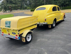 Ford-Sedan-Super-Deluxe-with-Trailer-Berline-1941-3