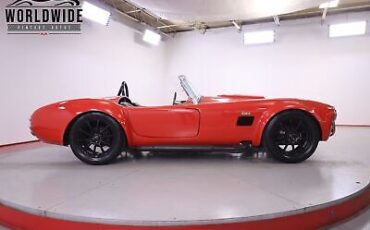 Ford-Shelby-Cobra-1965-3