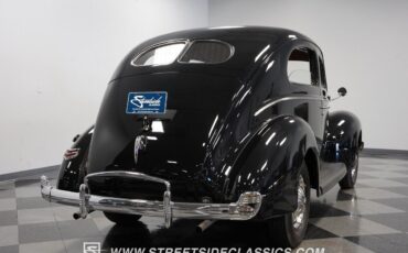 Ford-Standard-Berline-1940-11