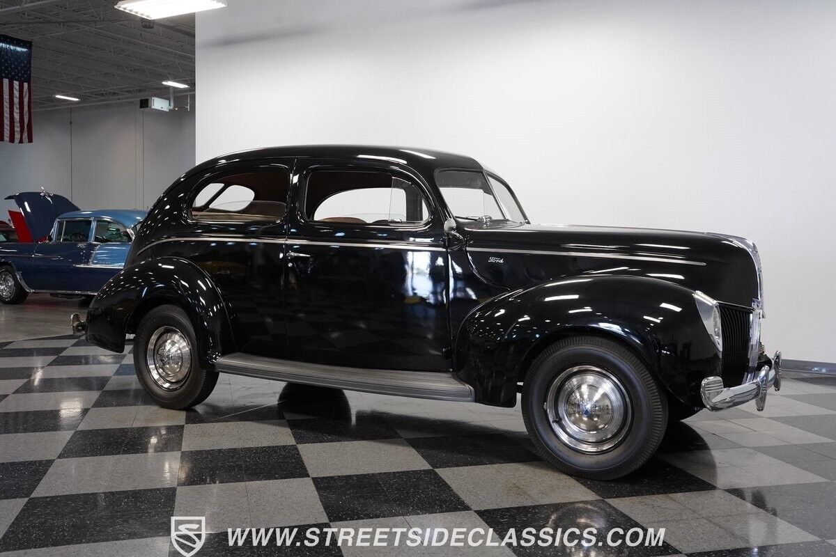 Ford-Standard-Berline-1940-15