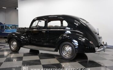 Ford-Standard-Berline-1940-8