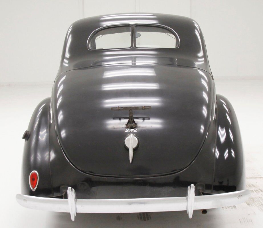 Ford-Standard-Coupe-1939-4