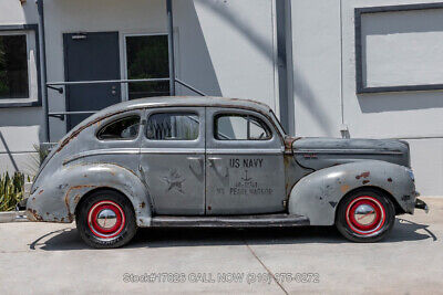 Ford-Standard-Deluxe-1940-3