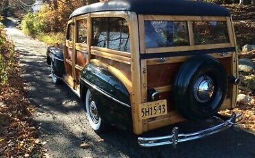 Ford-Station-Wagon-1948-3