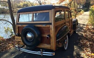 Ford-Station-Wagon-1948-4