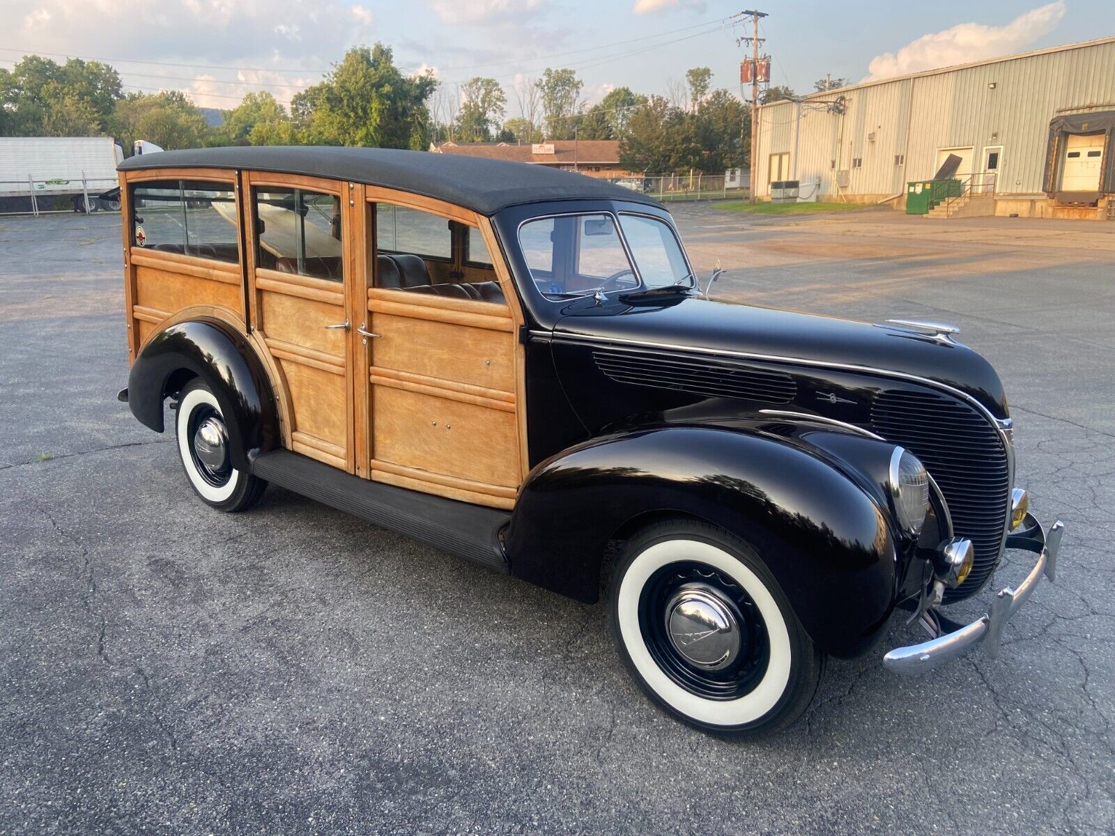 Ford-Station-Wagon-Break-1938-10