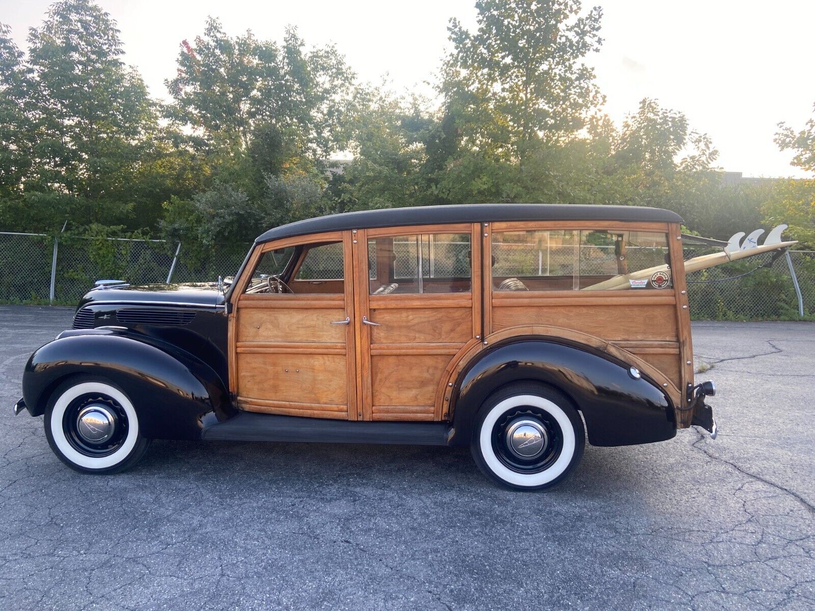 Ford-Station-Wagon-Break-1938-4