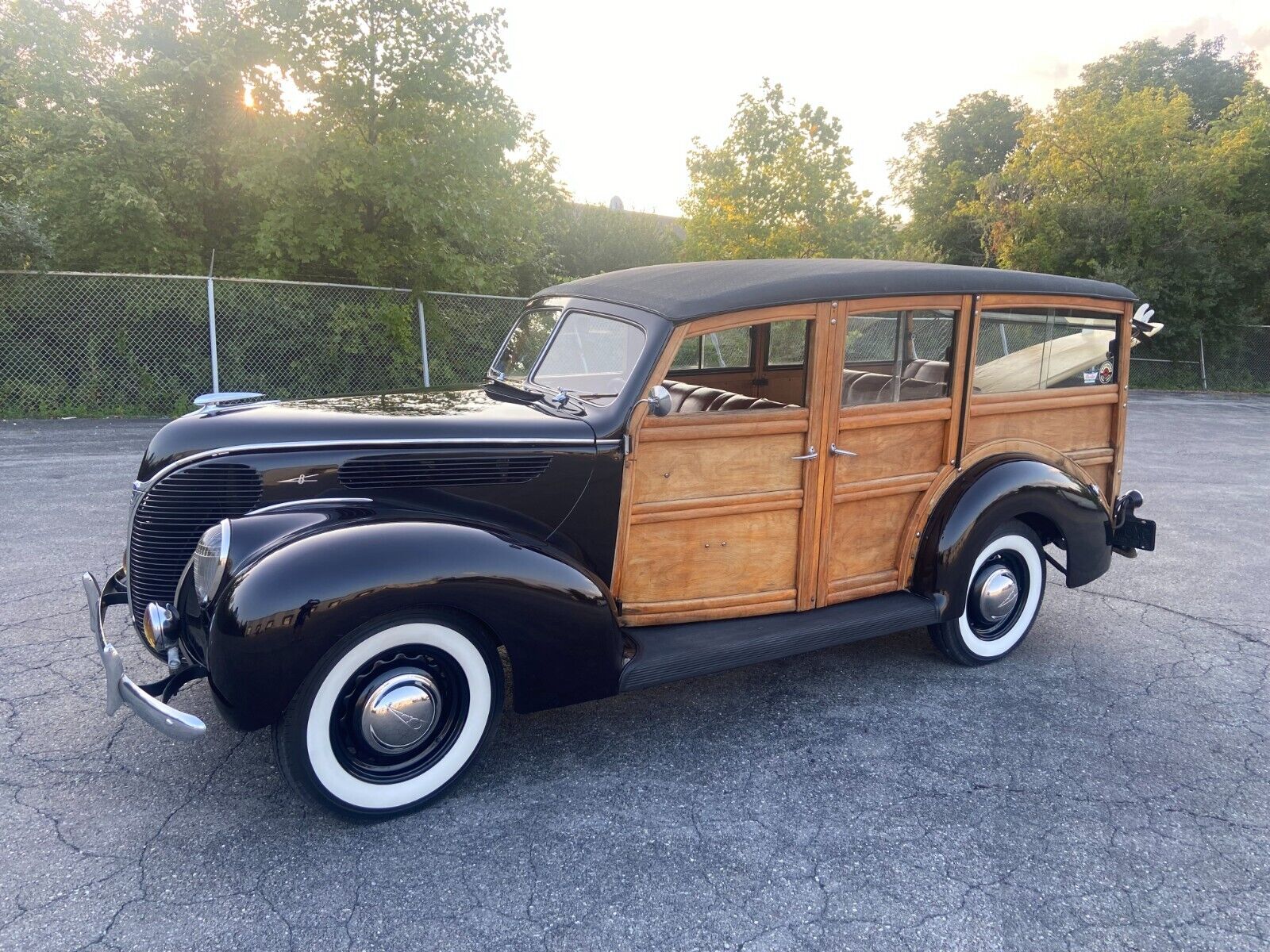 Ford-Station-Wagon-Break-1938