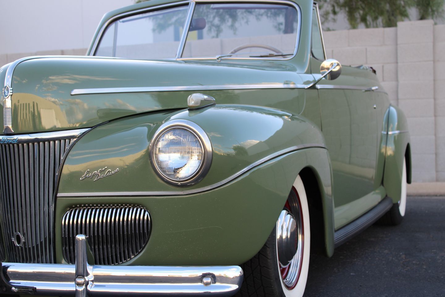 Ford-Super-DeLuxe-Cabriolet-1941-11