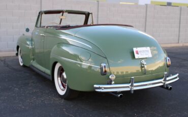 Ford-Super-DeLuxe-Cabriolet-1941-15