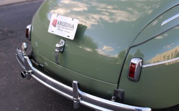 Ford-Super-DeLuxe-Cabriolet-1941-3