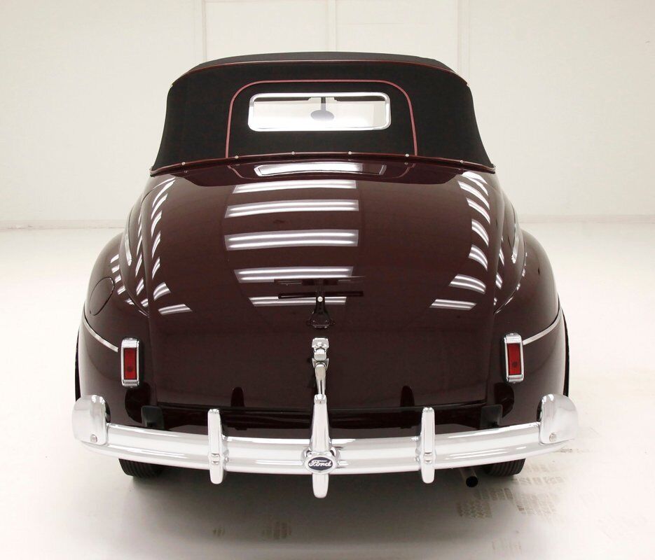 Ford-Super-Deluxe-Cabriolet-1941-6