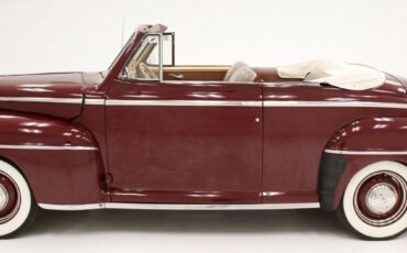 Ford-Super-Deluxe-Cabriolet-1947-3