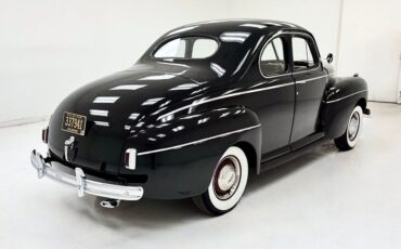 Ford-Super-Deluxe-Coupe-1941-4