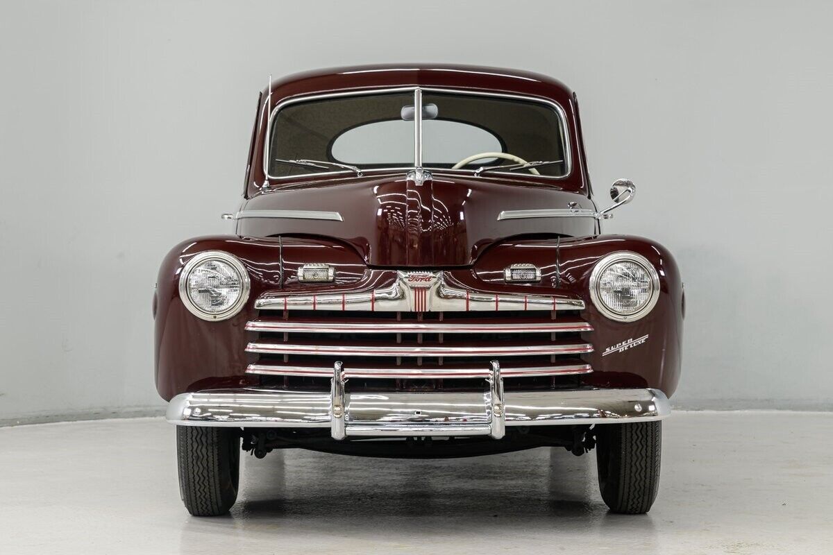 Ford-Super-Deluxe-Coupe-1946-4