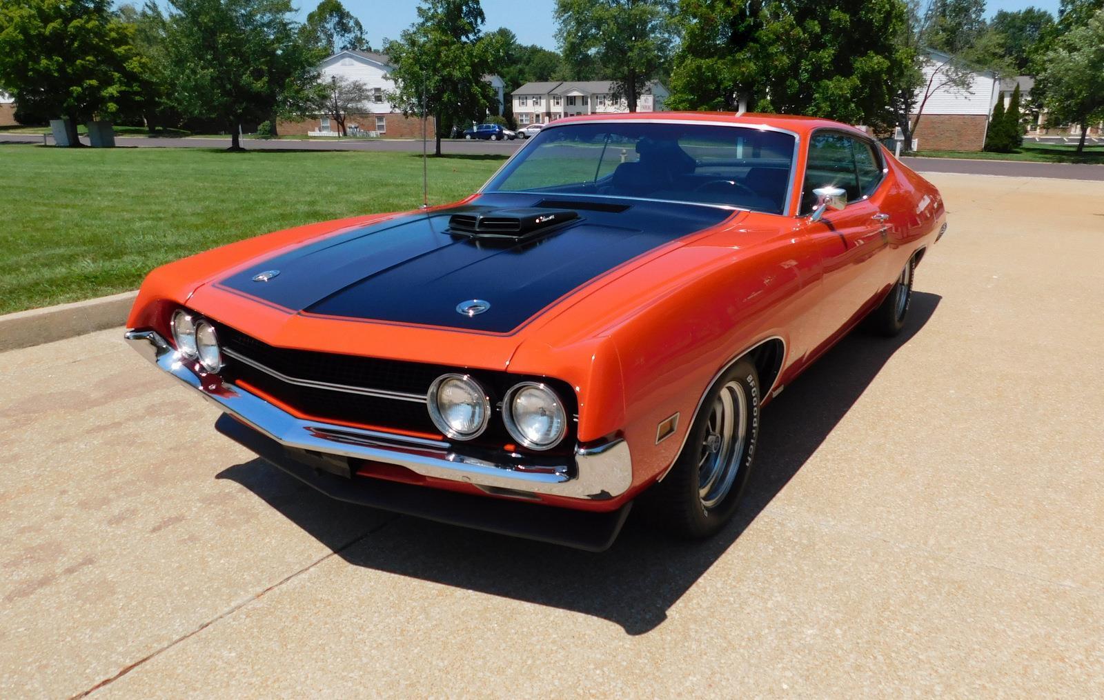 Ford TORINO COBRA  year1}