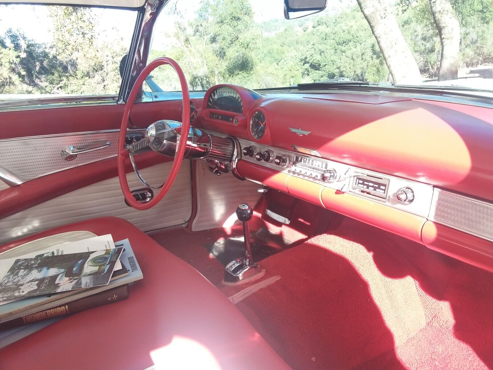 Ford-Thunderbird-1955-2