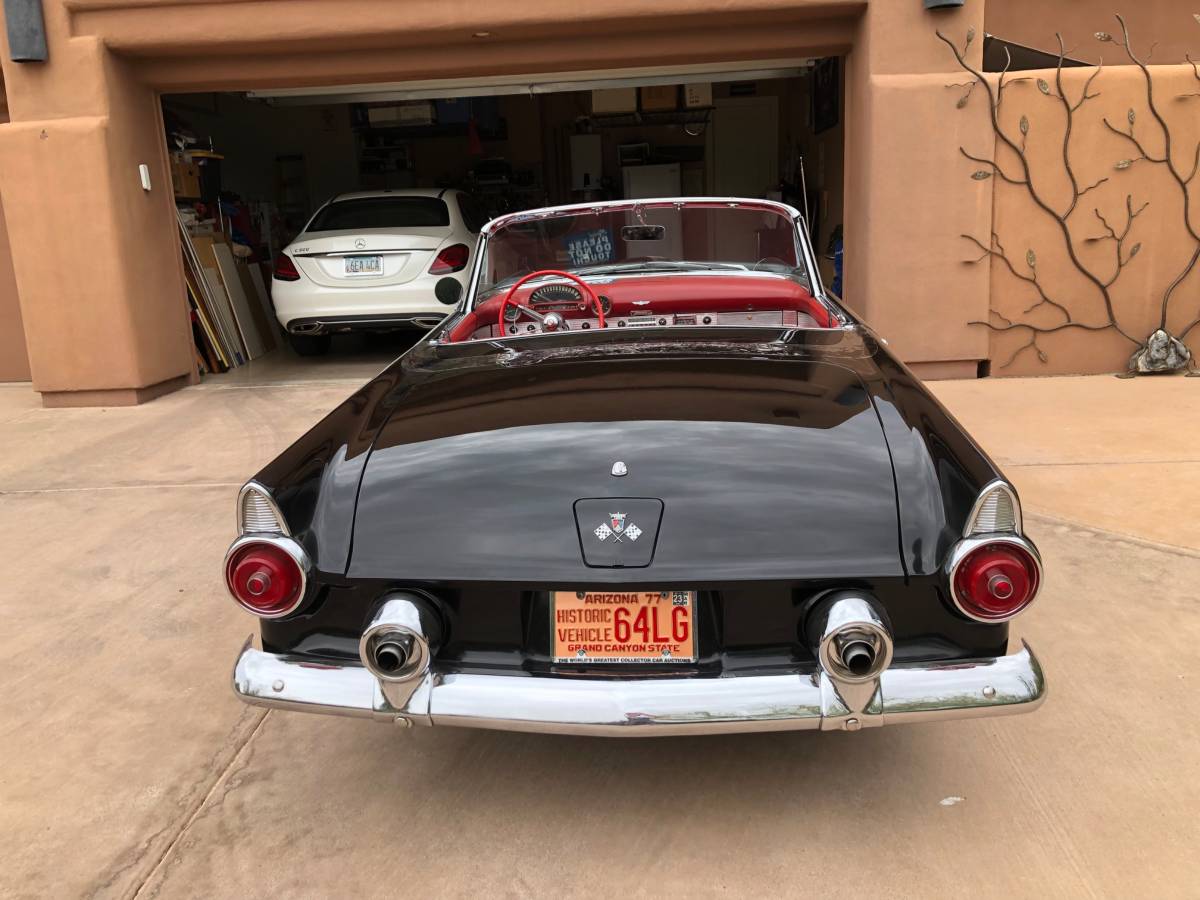 Ford-Thunderbird-1955