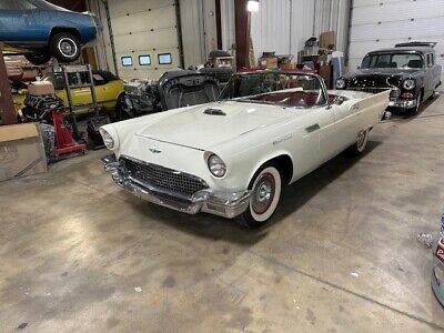 Ford-Thunderbird-1957-1